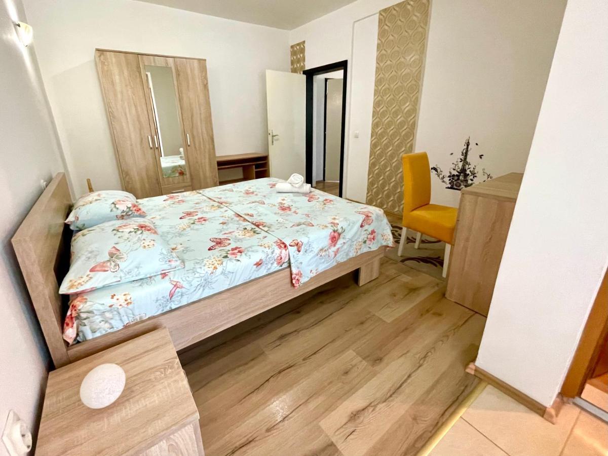 Apartments Flamingo Ulcinj Exterior photo